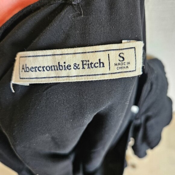 Abercrombie & Fitch Black Ruffle Blouse With Keyhole Back - Picture 4 of 4